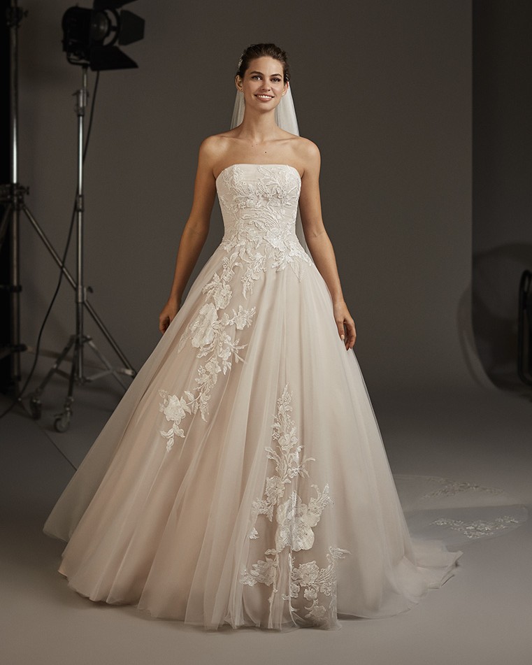 Pronovias 2020 LYNX Milenka Puntel